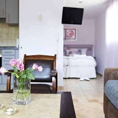 Akinon Aparthotel