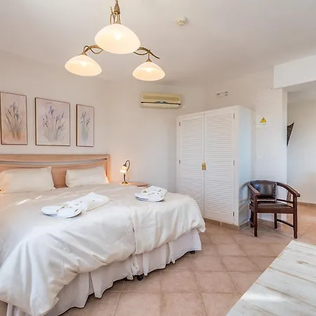 Akinon Aparthotel