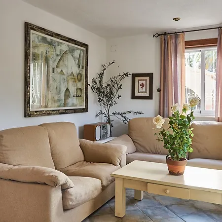 Akinon Aparthotel La Nucia