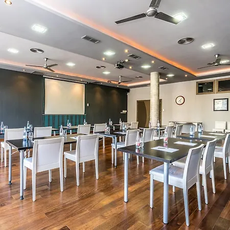 Aparthotel Akinon